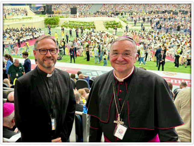 Recogemos las impresiones más personales de nuestro obispo y del vicario general tras acompañar al Papa León XIV en unos días históricos para la Iglesia en España. Almerienses con el Papa